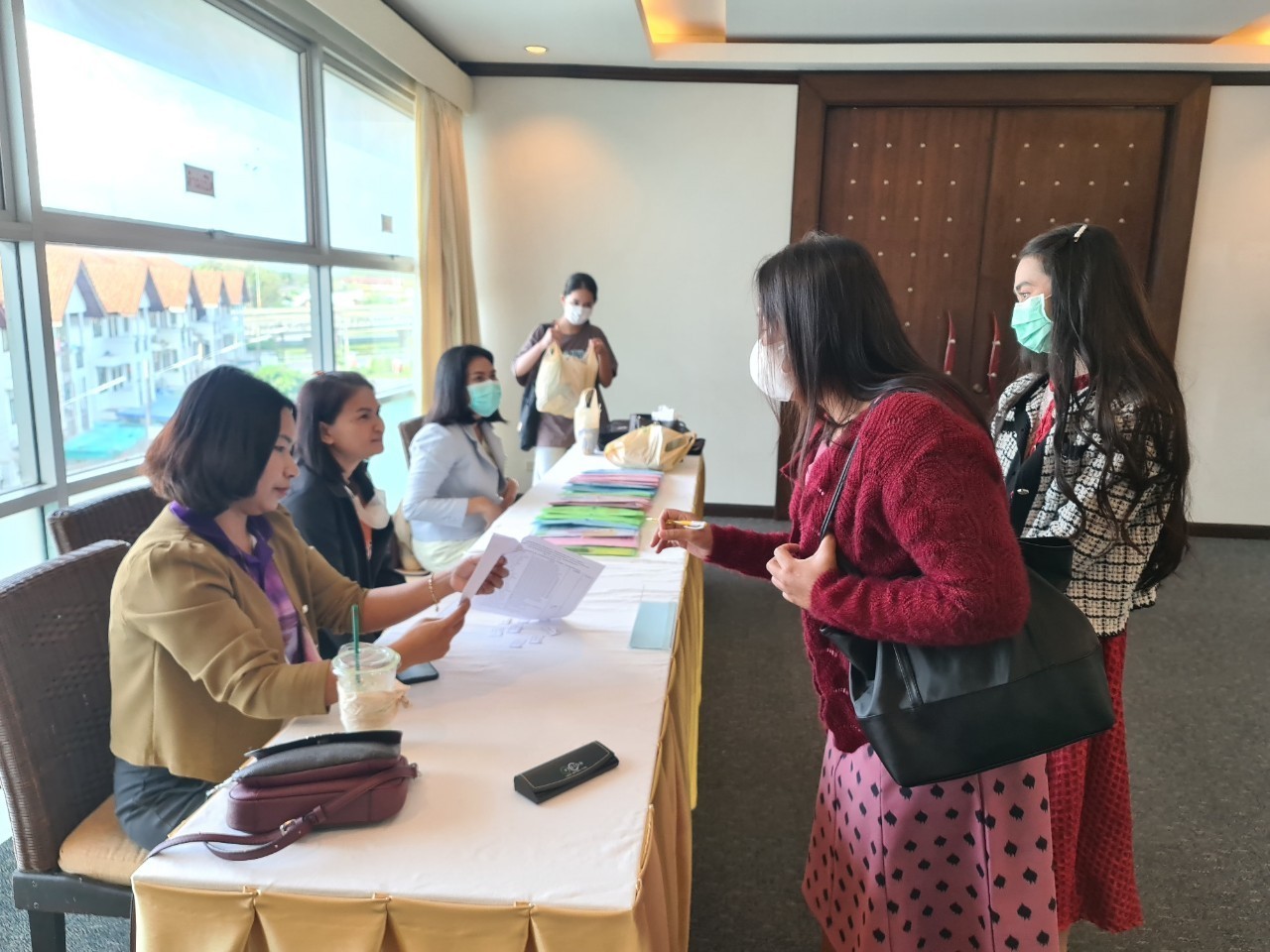 โครงการอบรมคุณธรรม จริยธรรมและพัฒนาศักยภาพในการปฏิบัติงานของคณะผู้บริหาร สมาชิกสภาองค์การบริหารส่วนตำบล พนักงานส่วนตำบล ลูกจ้างประจำ และพนักงานจ้างองค์การบริหารส่วนตำบลบ้านนิคม อำเภอบางขัน จังหวัดนครศรีธรรมราช ประจำปีงบประมาณพ.ศ. 2567